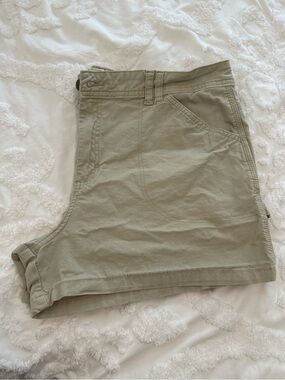 Lee Women's size 18 Casual Utility Shorts
